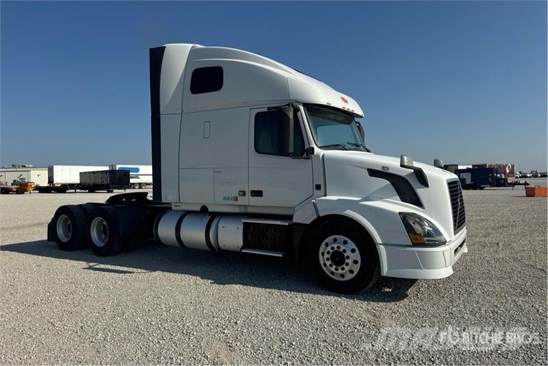 Volvo VNL Tegljači