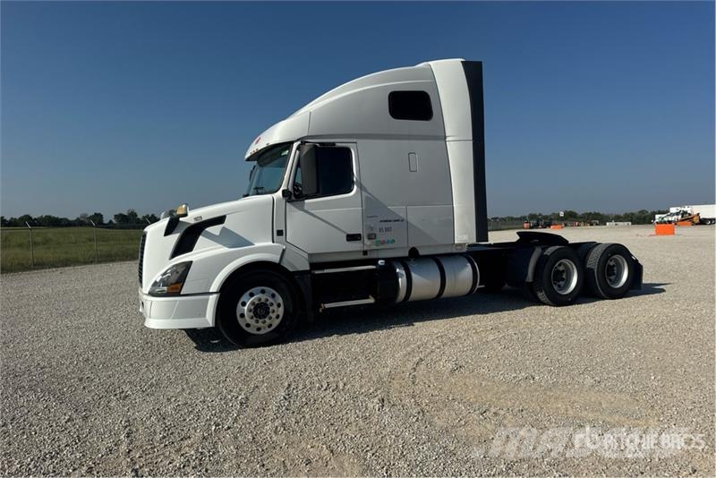 Volvo VNL Tegljači