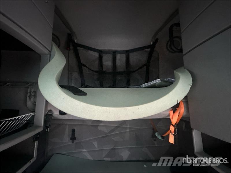 Volvo VNL Trekkers