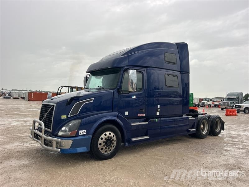 Volvo VNL 曳引機組件