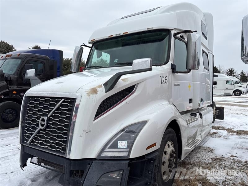 Volvo VNL Trekkers