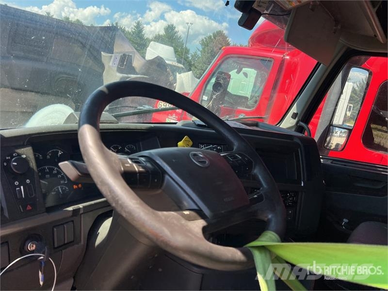 Volvo VNL Vilcēji