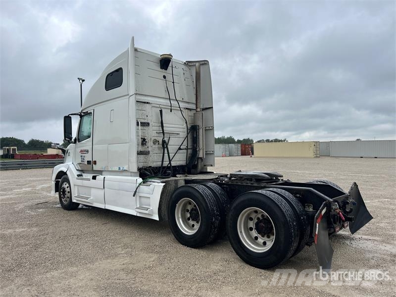 Volvo VNL Trekkers