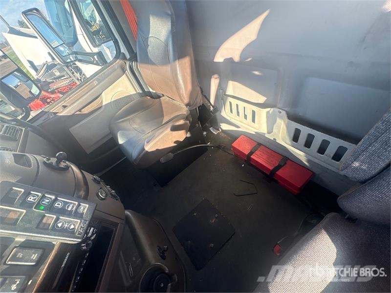 Volvo VNL Vlačilci
