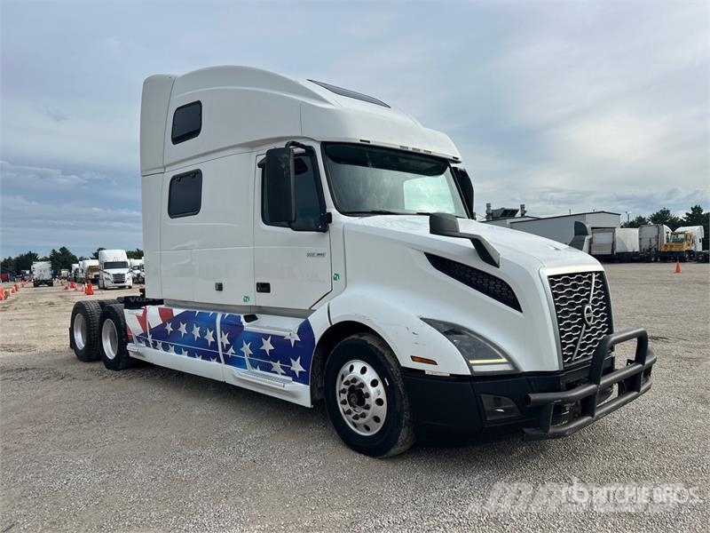 Volvo VNL Sadulveokid