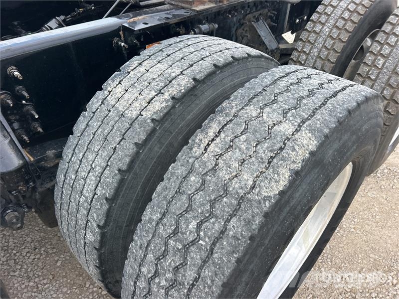 Volvo VNL Motrici e Trattori Stradali