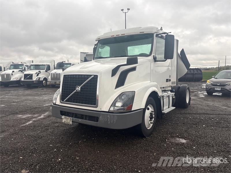 Volvo VNL Vlačilci