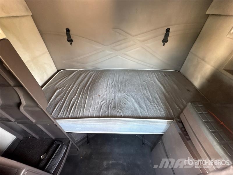 Volvo VNL Tegljači