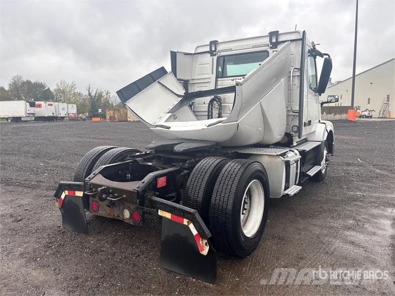 Volvo VNL Vlačilci