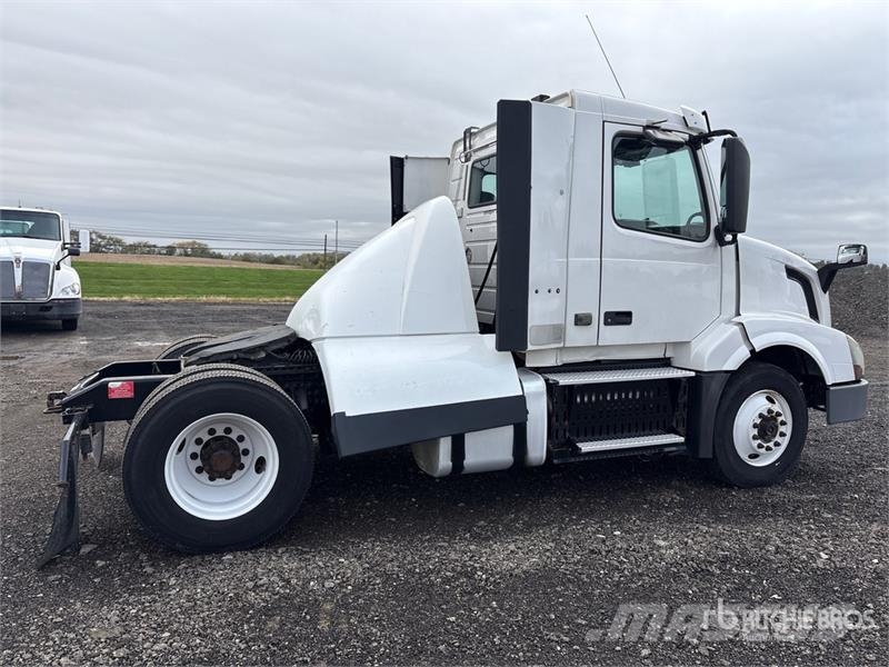 Volvo VNL Vlačilci