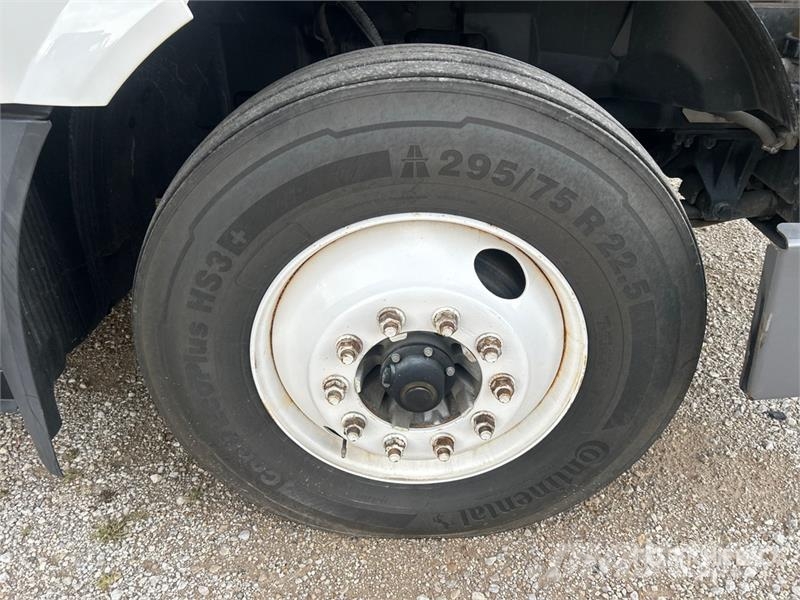 Volvo VNL Vlačilci