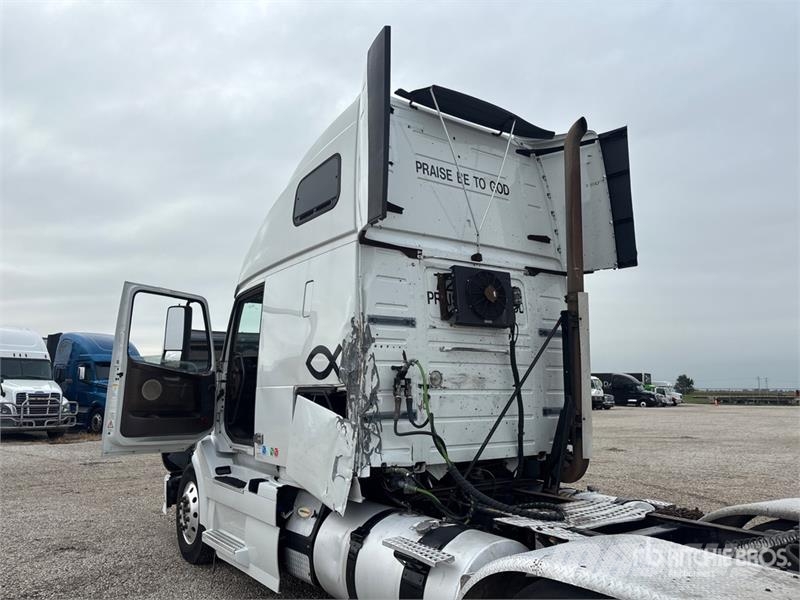 Volvo VNL Τράκτορες