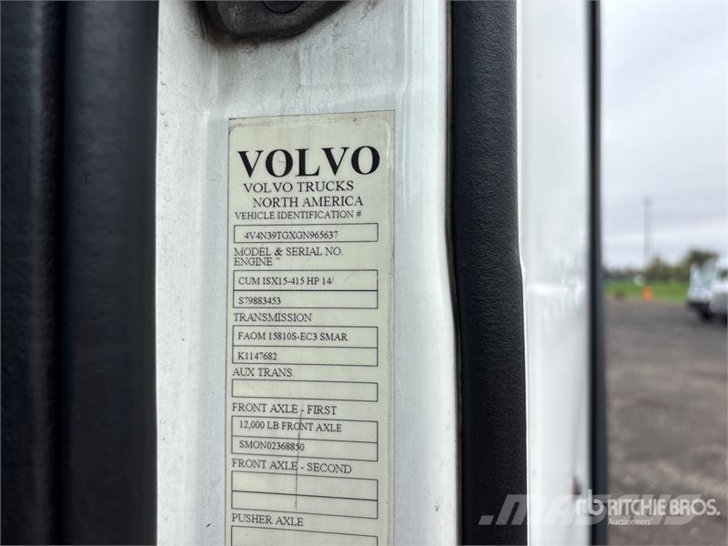 Volvo VNL Vlačilci