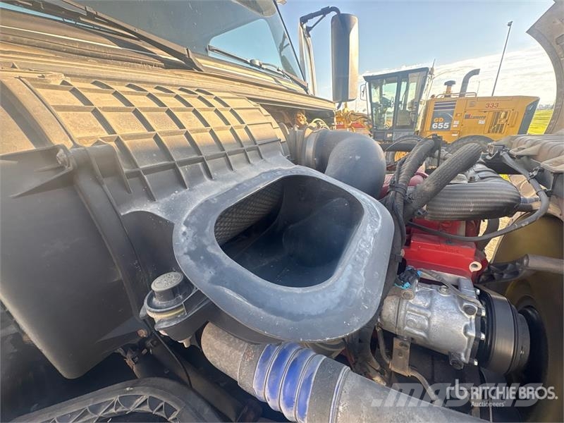 Volvo VNL Vlačilci