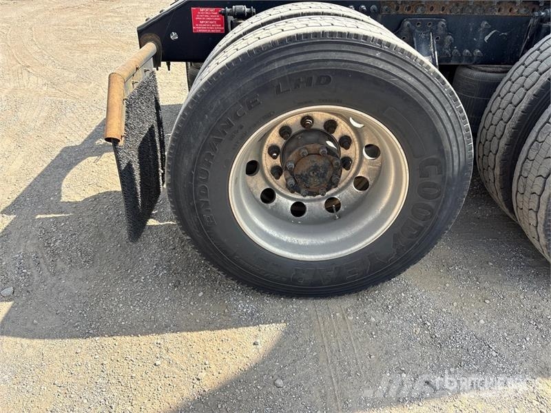 Volvo VNL Vilcēji