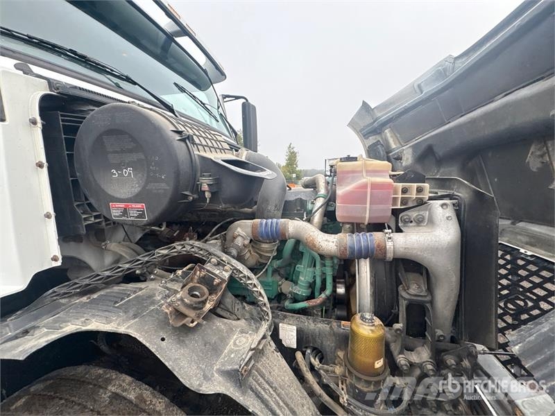 Volvo VNL Vilcēji
