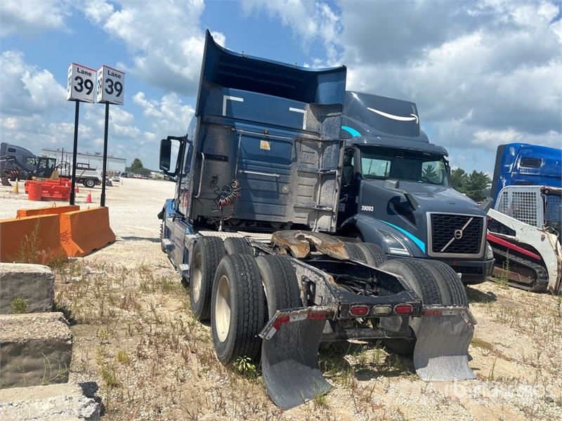 Volvo VNL Prime Movers