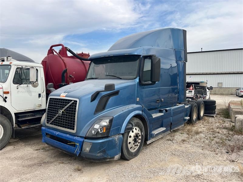Volvo VNL Trekkers