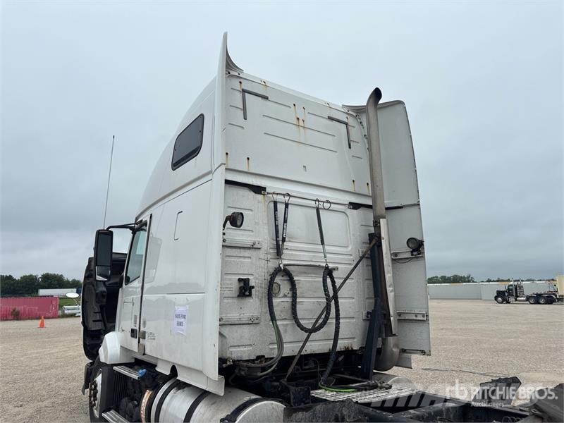 Volvo VNL Prime Movers