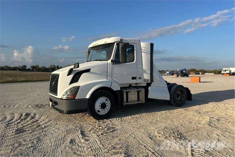 Volvo VNL Cabezas tractoras
