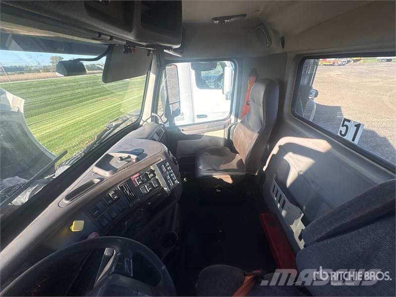 Volvo VNL Vlačilci