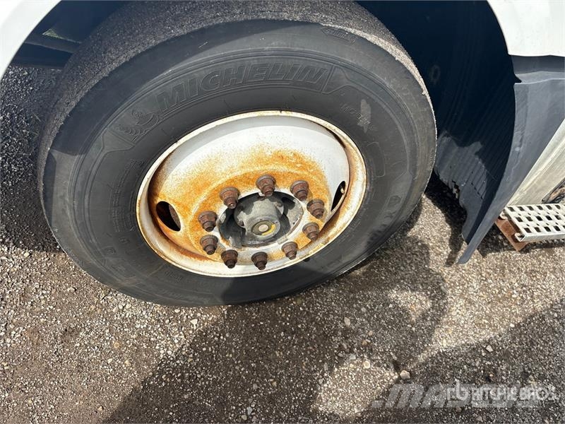 Volvo VNL Tegljači