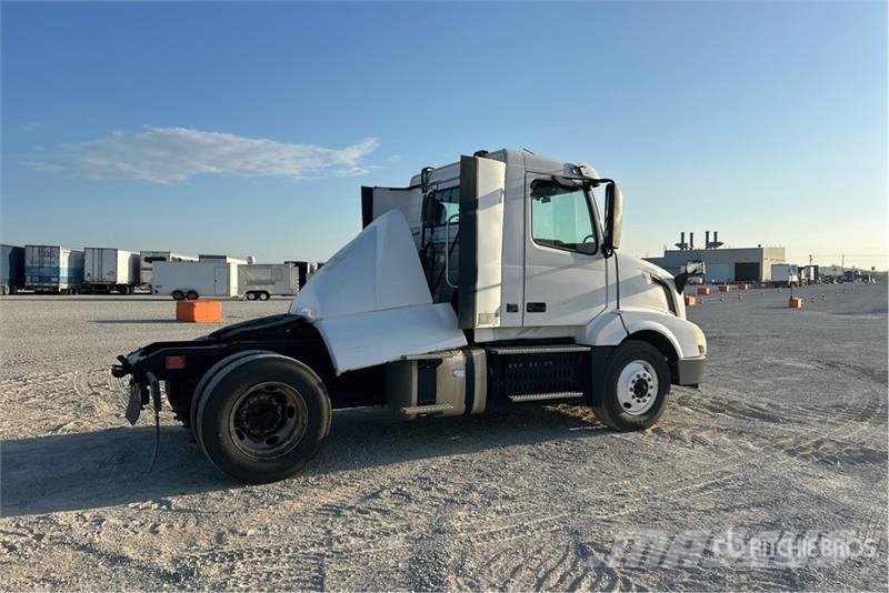 Volvo VNL Cabezas tractoras
