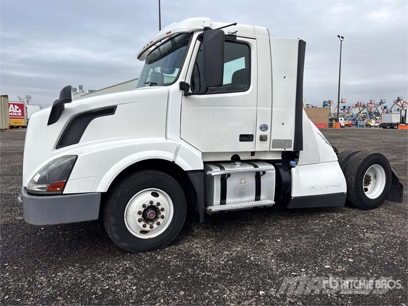 Volvo VNL Vlačilci