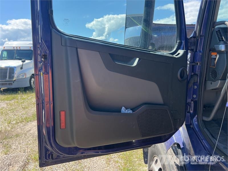 Volvo VNL Vilcēji