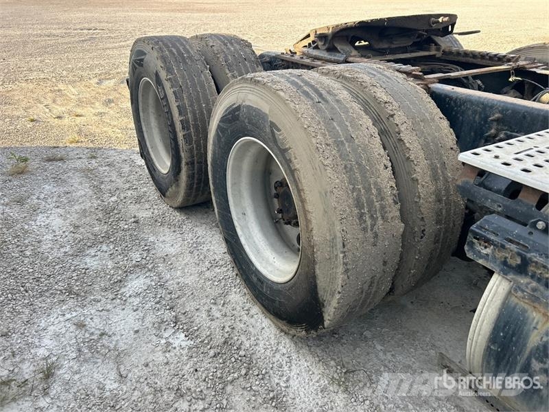 Volvo VNL Vilcēji