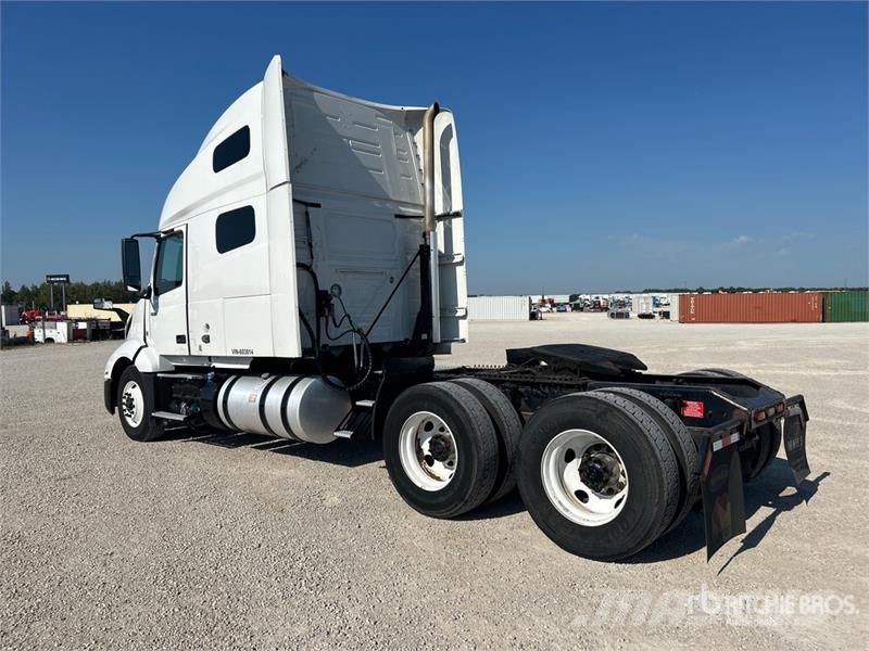 Volvo VNL Dragbilar