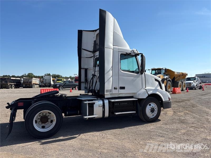 Volvo VNL Dragbilar