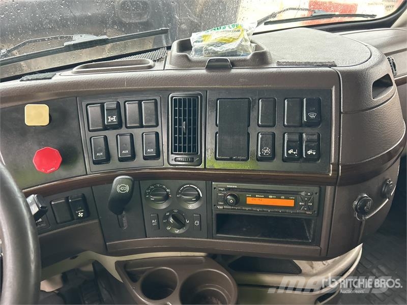 Volvo VNL 曳引機組件