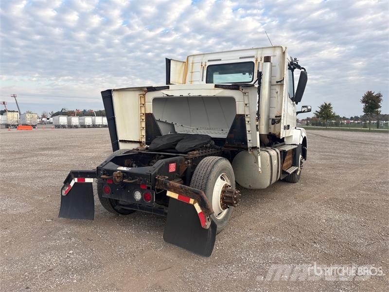 Volvo VNL Trekkers