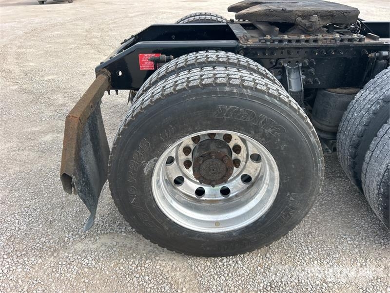 Volvo VNL Motrici e Trattori Stradali