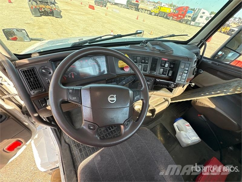 Volvo VNL Dragbilar