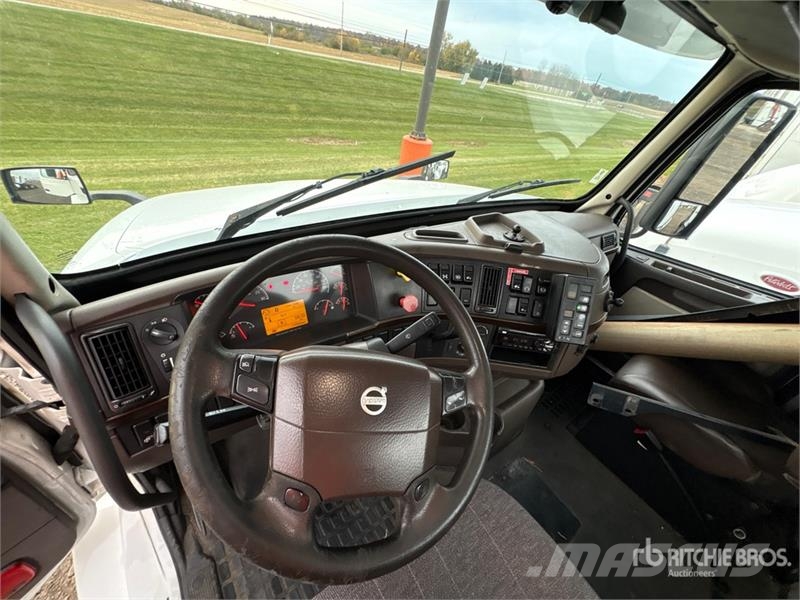 Volvo VNL Nyergesvontatók