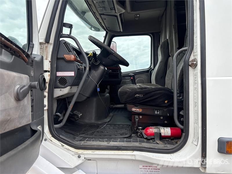 Volvo VNL Autotractoare