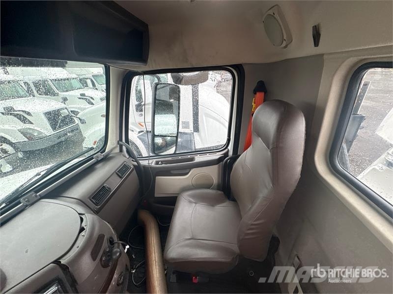 Volvo VNL Vlačilci