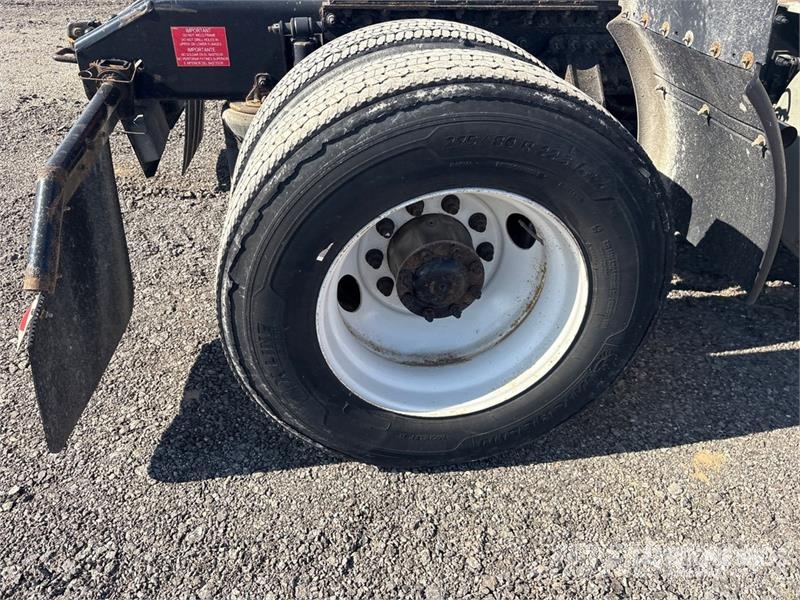Volvo VNL Vlačilci