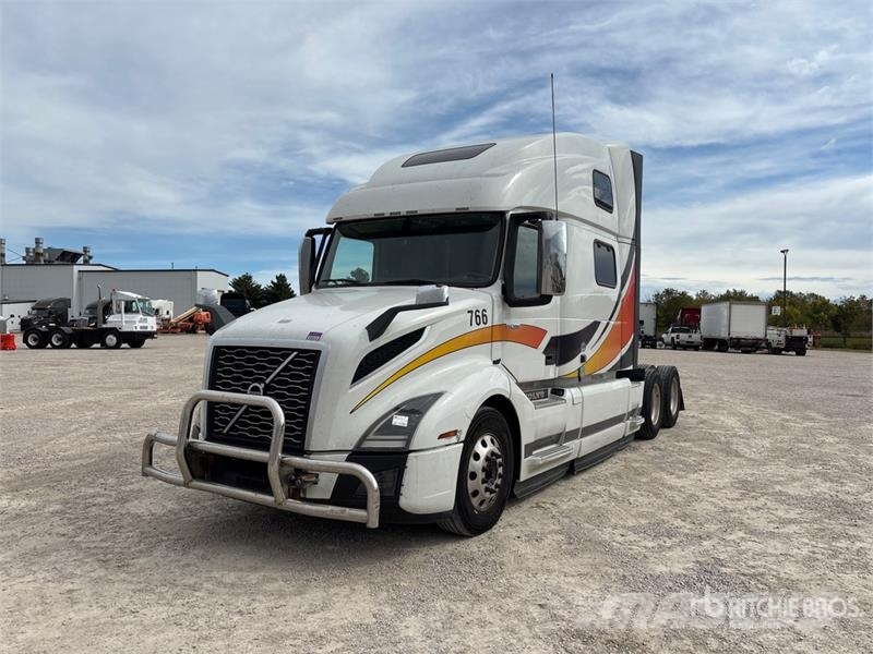 Volvo VNL وحدات الجر