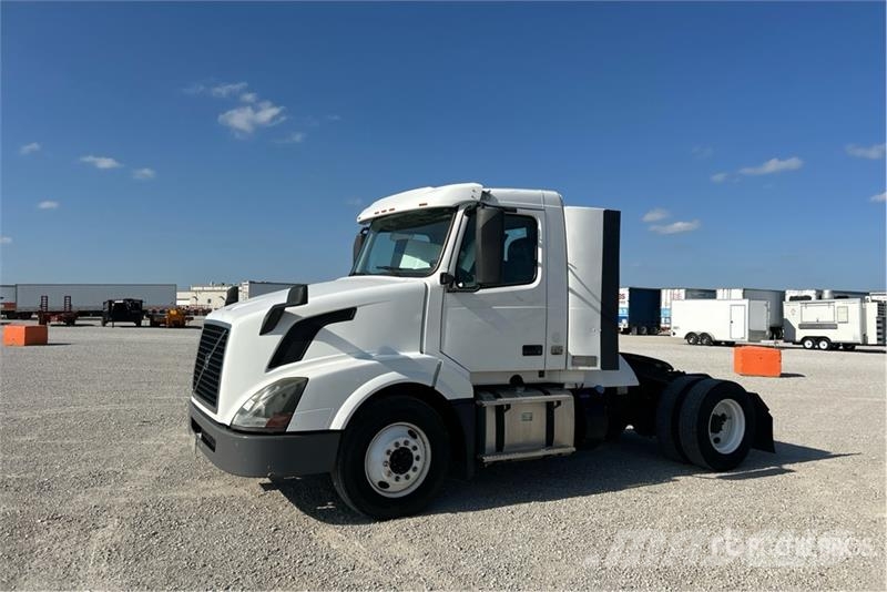 Volvo VNL Camiones tractor