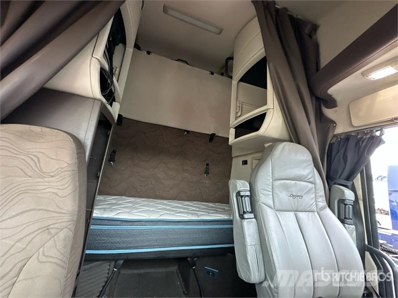 Volvo VNL Cavalos mecânicos
