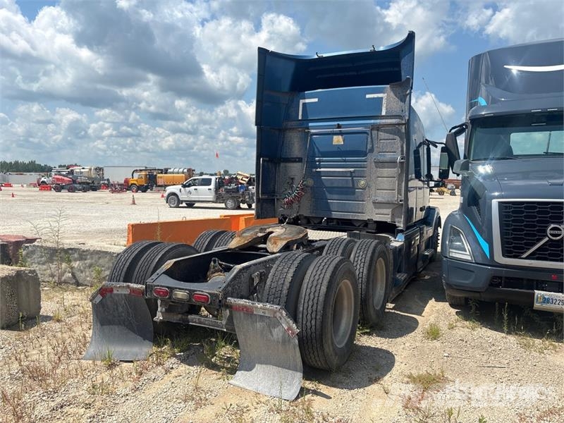 Volvo VNL Prime Movers