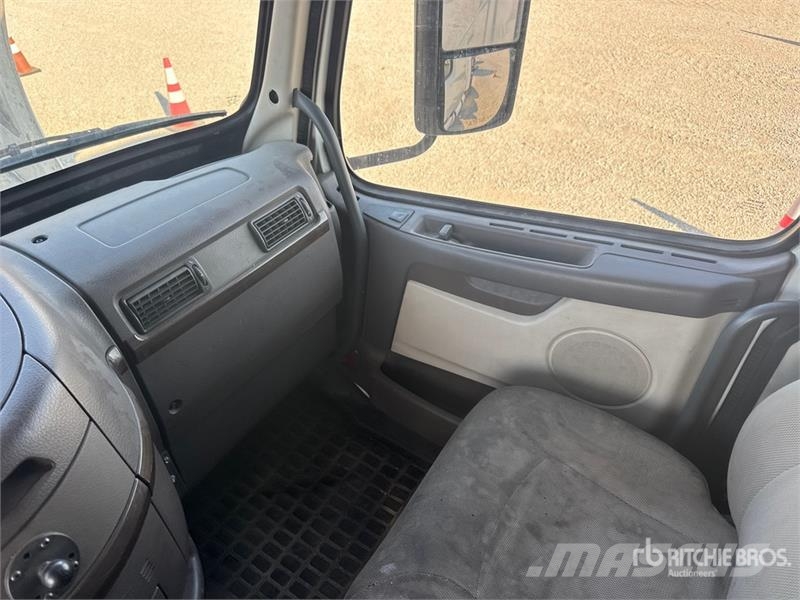 Volvo VNL Tegljači