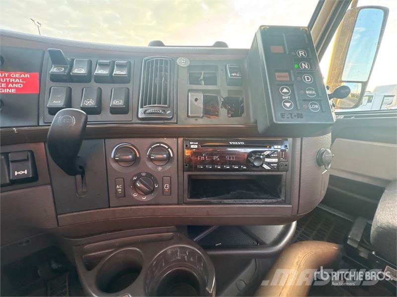 Volvo VNL Trekkers