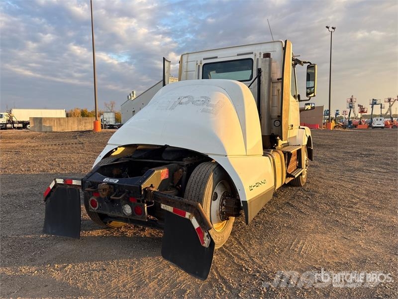 Volvo VNL Trekkers