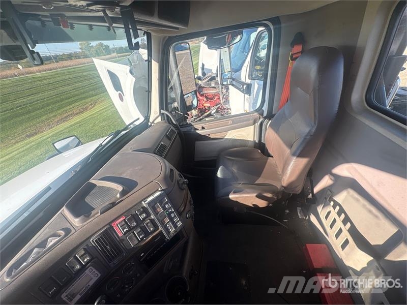 Volvo VNL Vlačilci