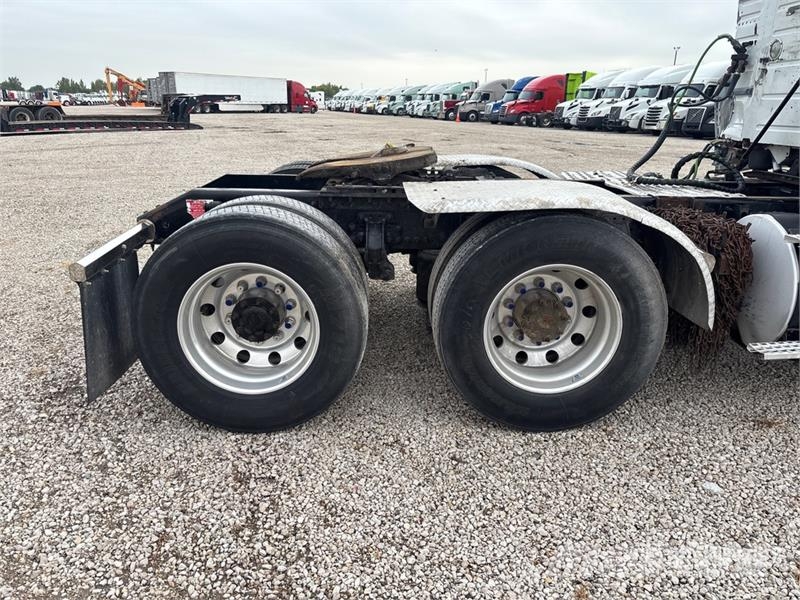 Volvo VNL Τράκτορες