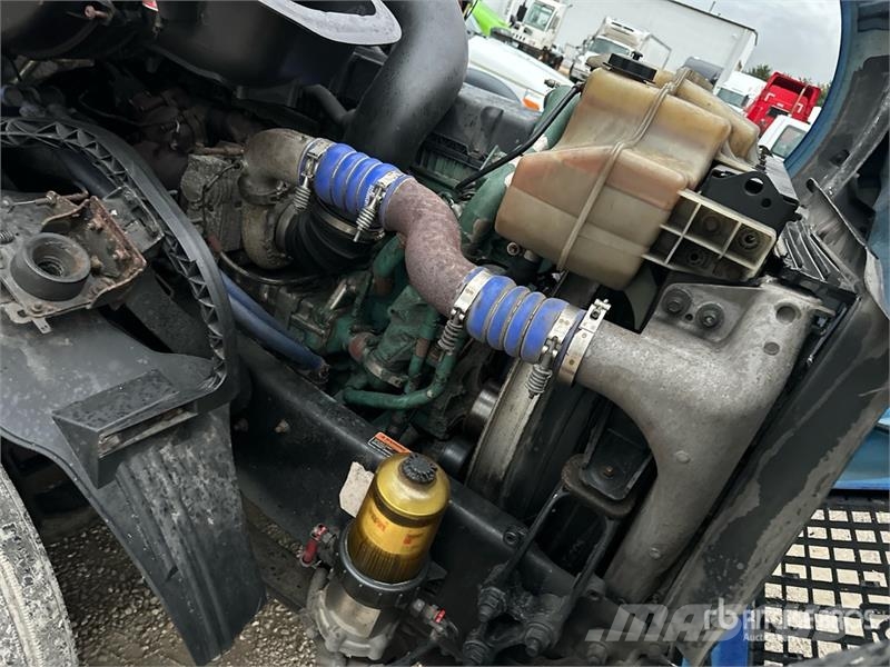 Volvo VNL Naudoti vilkikai
